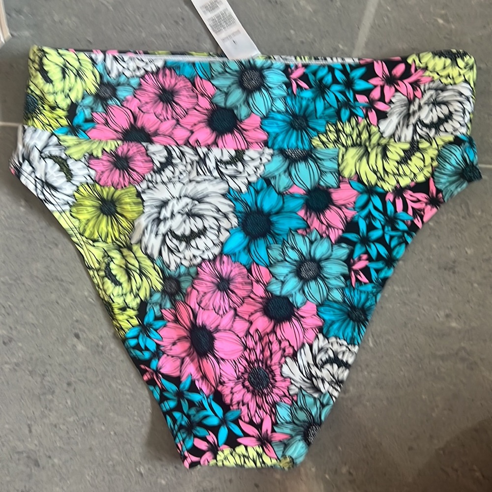 Bikini Bottom - Picture 3 of 5